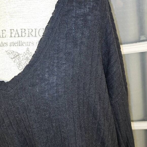 NWT‎ Urban Outfitters Womens Out From Under Black V Neck Sweater Top Medium - Picture 3 of 6